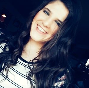 Meet your Posher, Halle